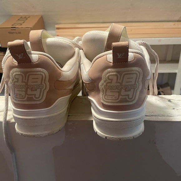 Louis Vuitton designer shoe size 12 men - Picture 4 of 9